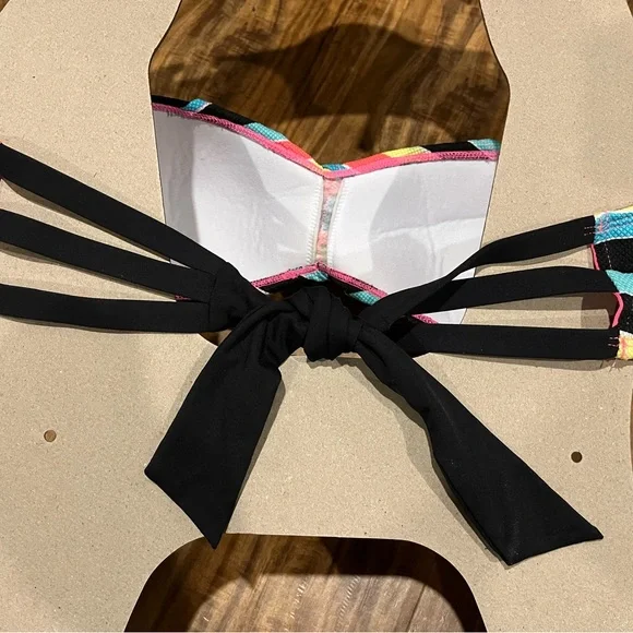 Powder room bikini set - Picture 7 of 7